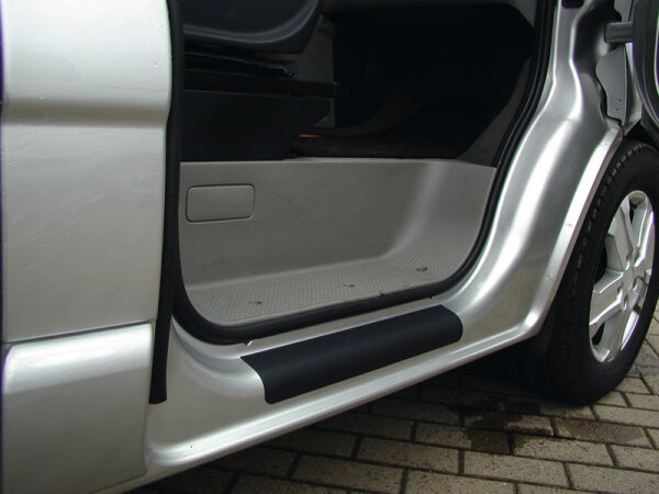 Protection adhésive pour seuil de porte Trafic/Vivaro